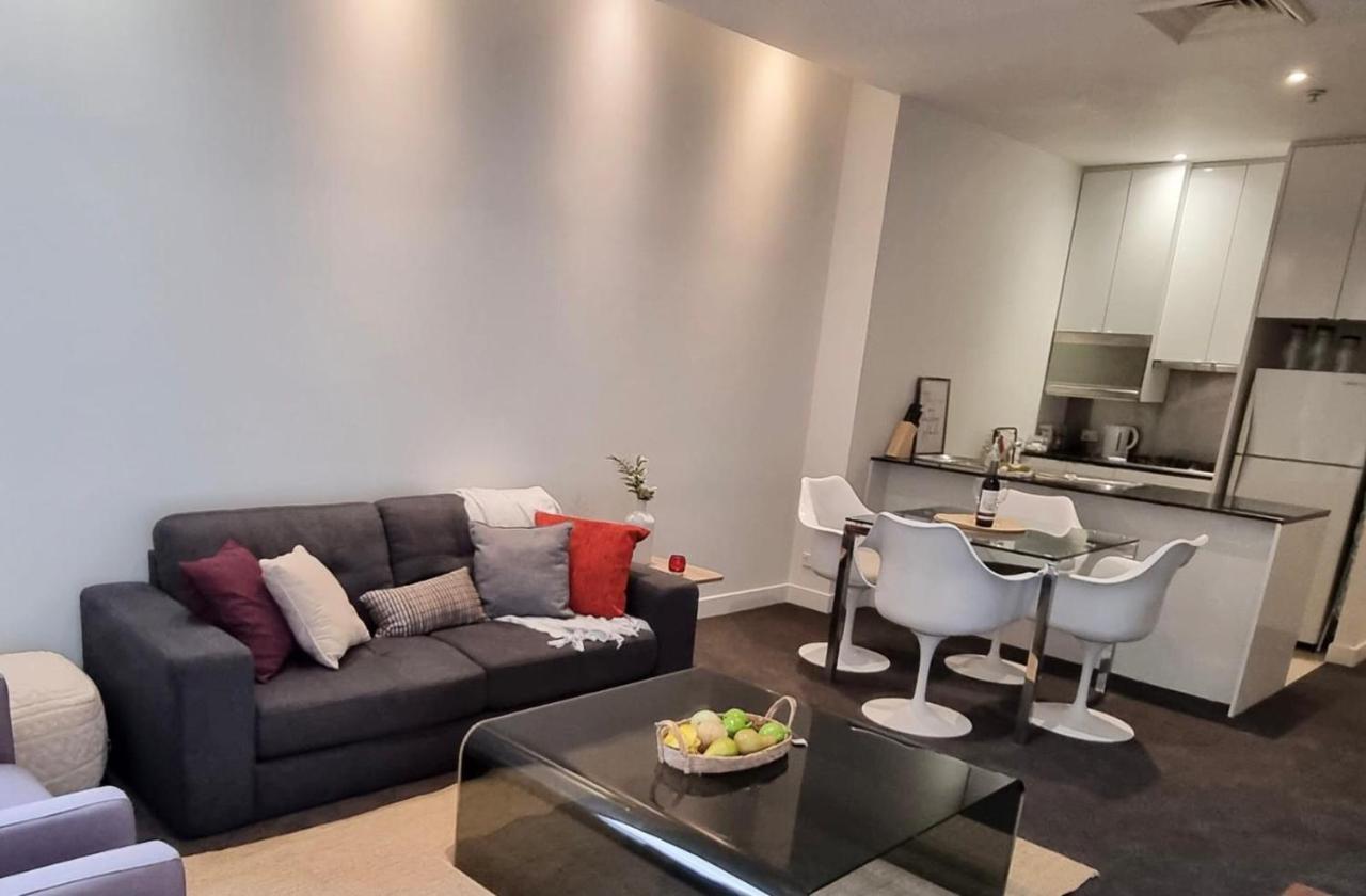 Collins Central 2-Bd Apartment With Pre-Reserve Parking Melbourne Bagian luar foto